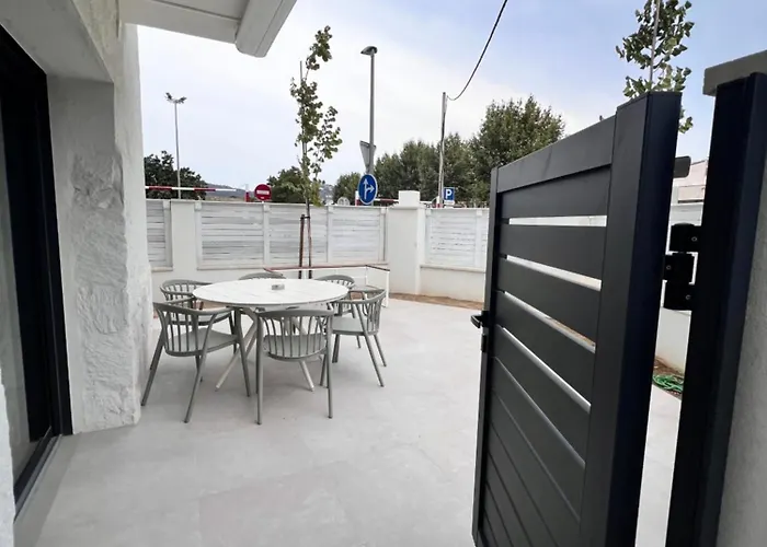 约卡马尔露营酒店 营地 罗萨斯