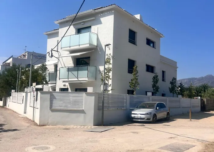 约卡马尔露营酒店 营地 罗萨斯