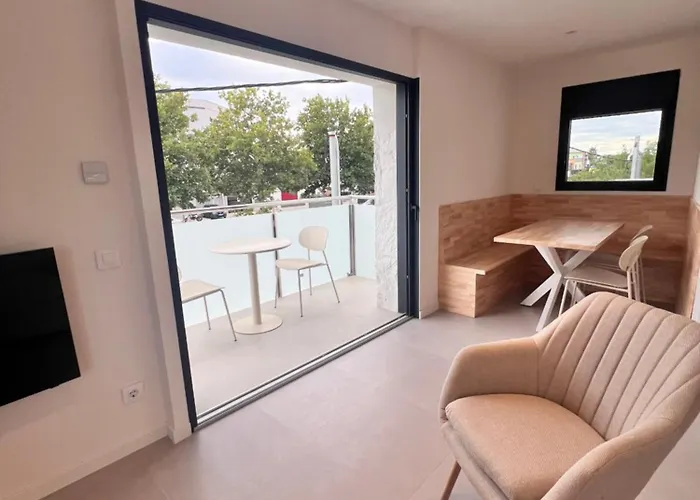 约卡马尔露营酒店 罗萨斯