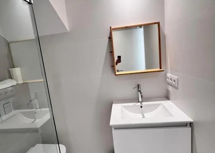 约卡马尔露营酒店 *