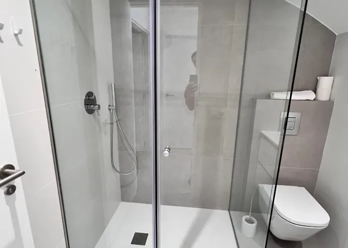 营地 约卡马尔露营酒店 *