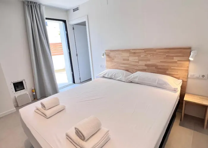 营地 约卡马尔露营酒店 *